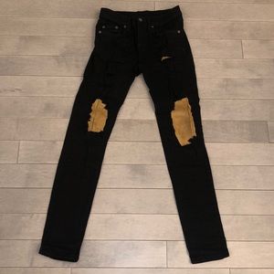 Carmar black skinny women’s jeans size 24. Destructed with suede under.Vintage